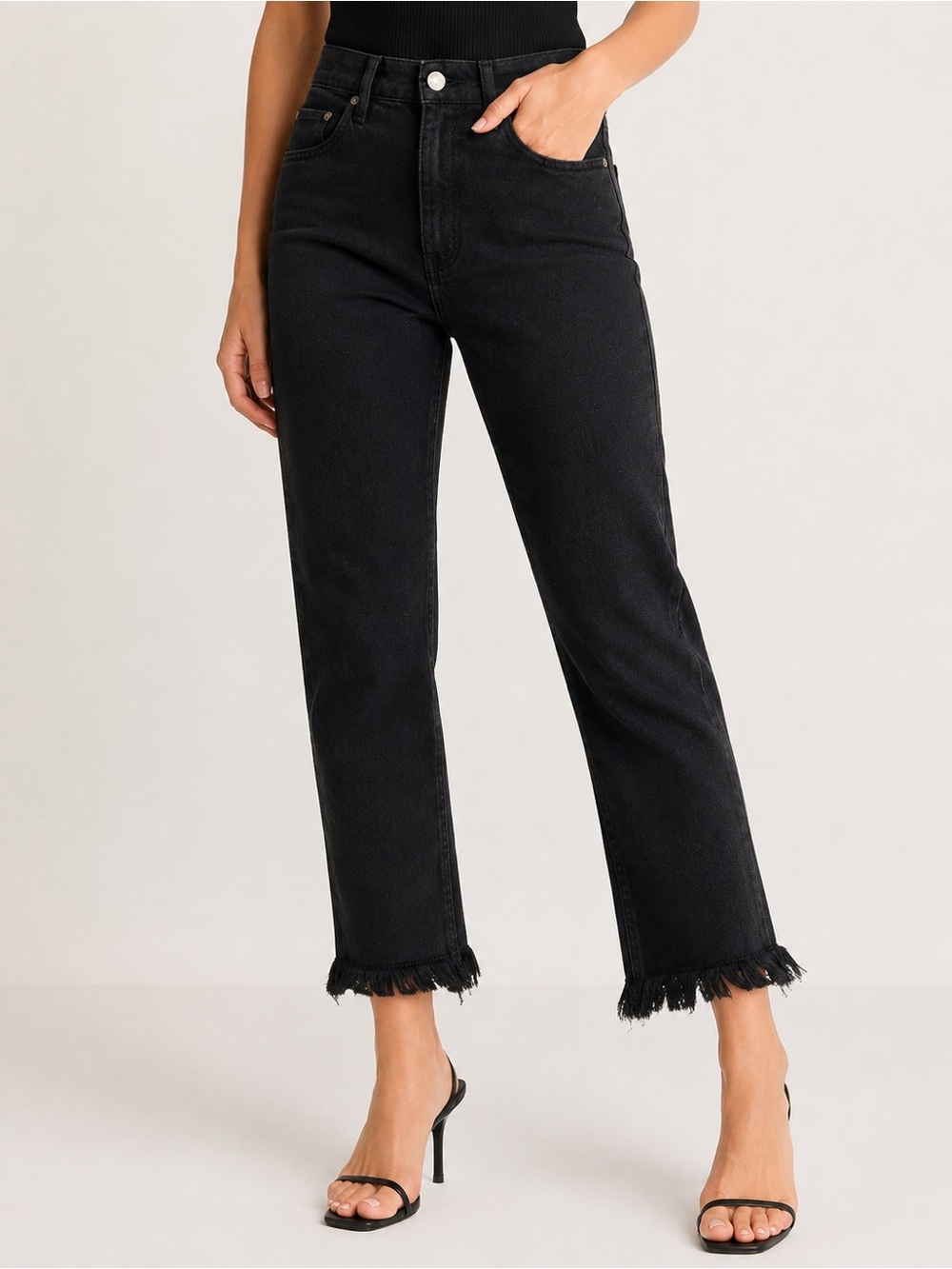 Alice + Olivia Amazing High Rise Girlfriend Jeans 26 Black Raw Fringe Hem